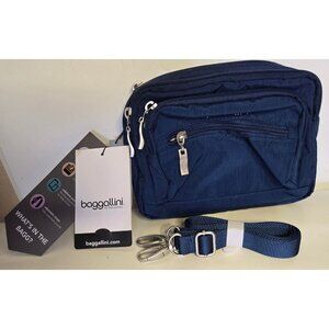 Baggallini Belt Bag BNWT Multiple Zipper Compartments Pockets Travel Safety
